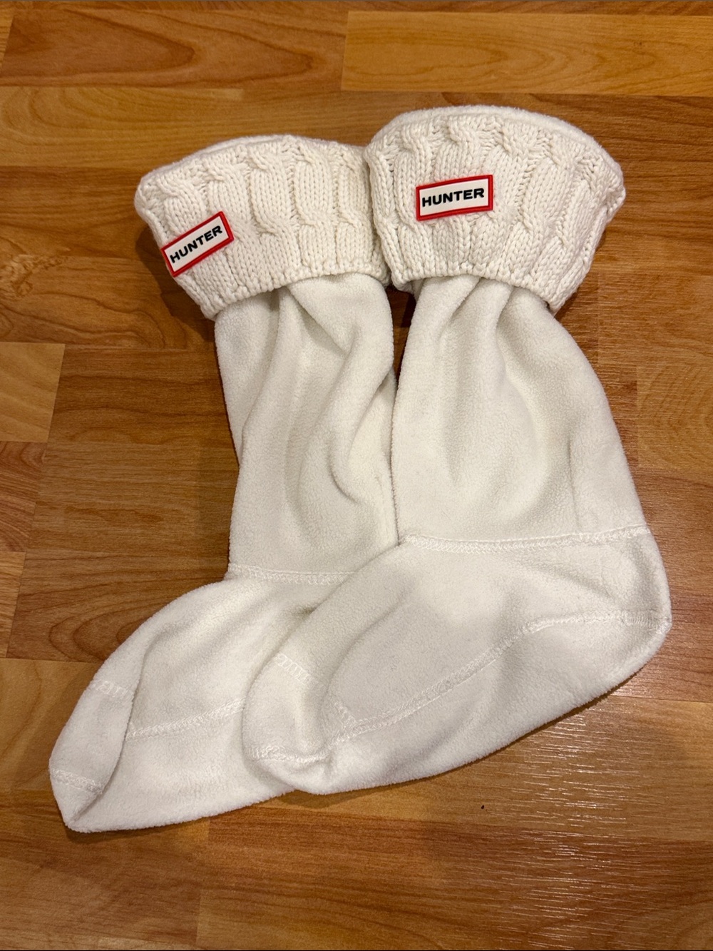Hunter Cream Cable-Knit Cuff Fleece Socks size US W5-7